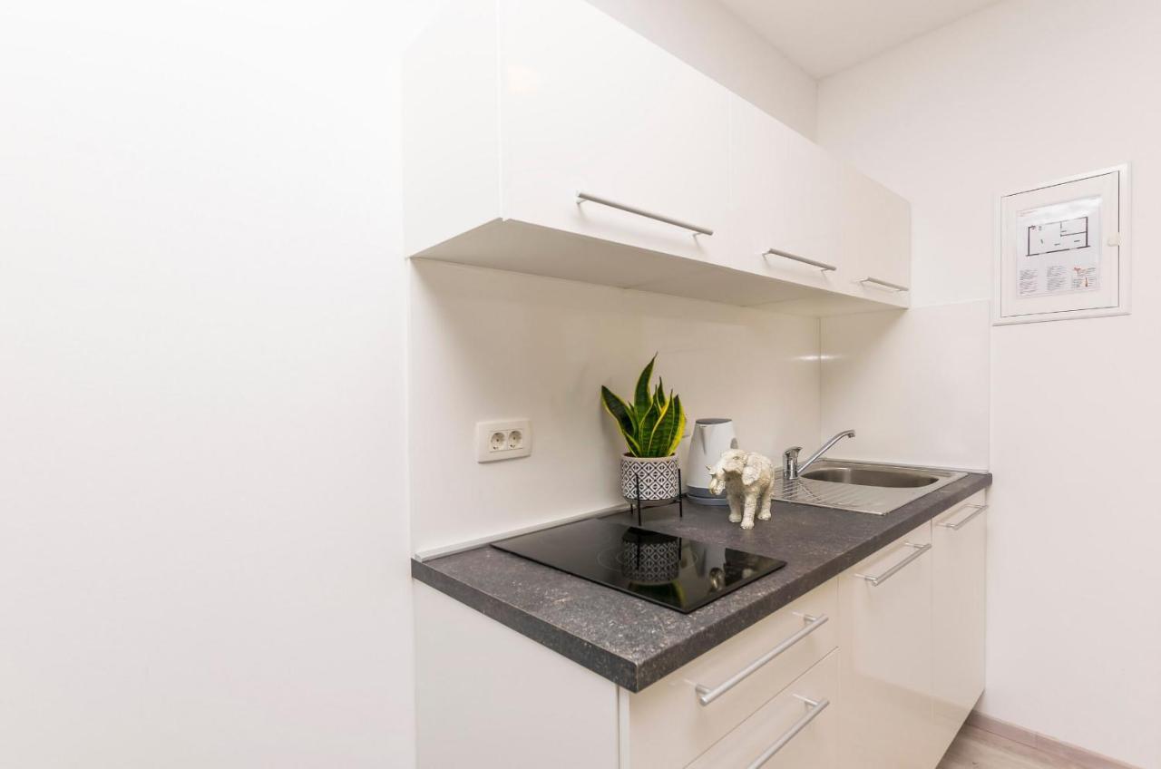 Apartments And Rooms Adriatic Suites Sibenik Ngoại thất bức ảnh