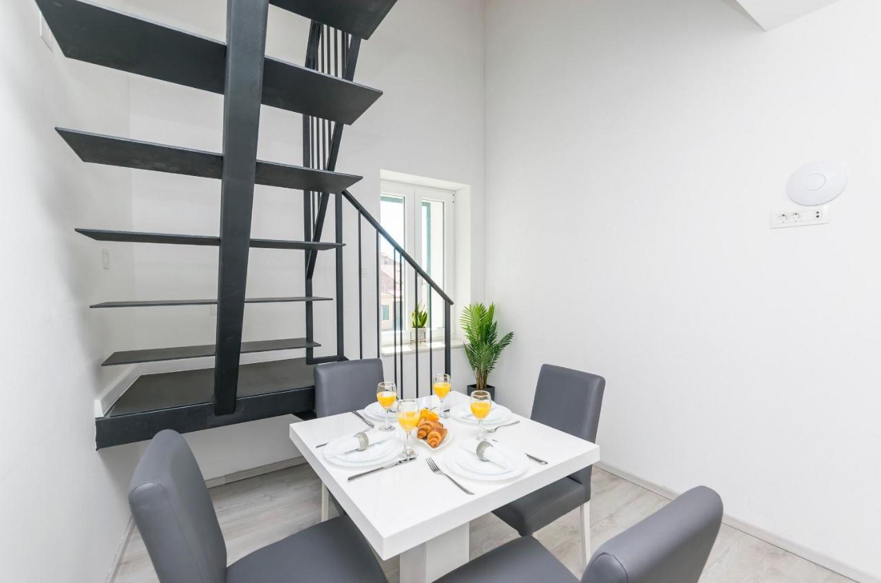 Apartments And Rooms Adriatic Suites Sibenik Ngoại thất bức ảnh