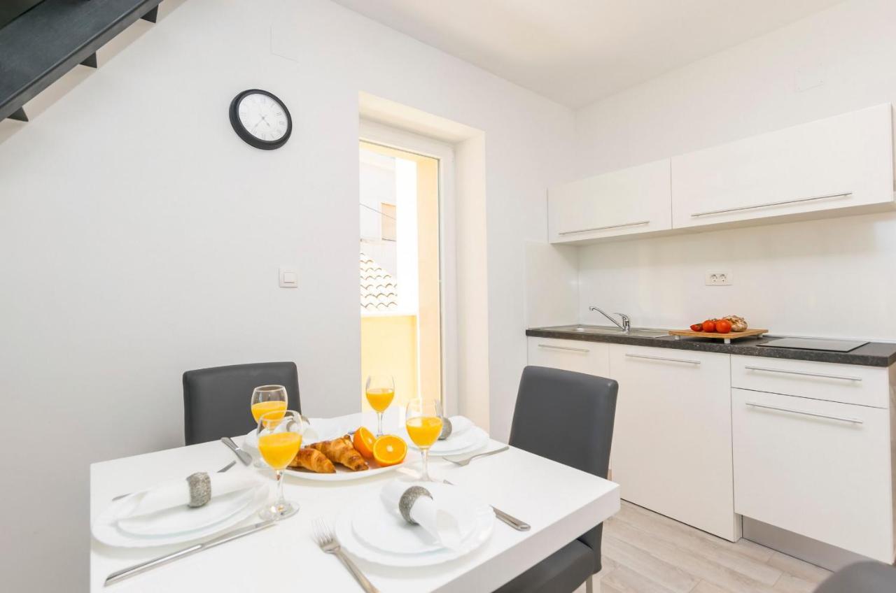 Apartments And Rooms Adriatic Suites Sibenik Ngoại thất bức ảnh