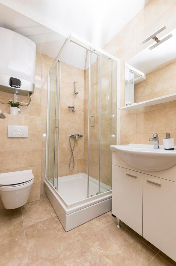 Apartments And Rooms Adriatic Suites Sibenik Ngoại thất bức ảnh